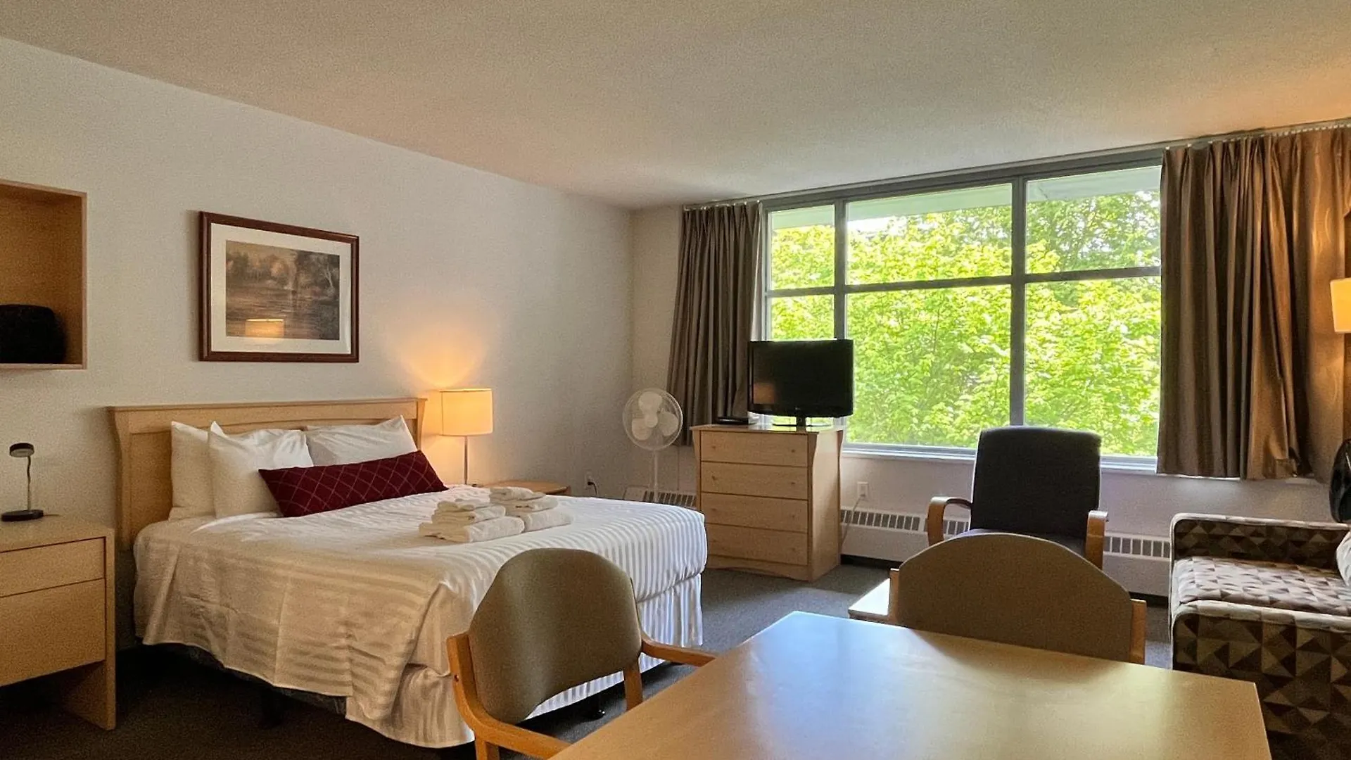 Carey Centre On Ubc Campus Apartment Vancouver