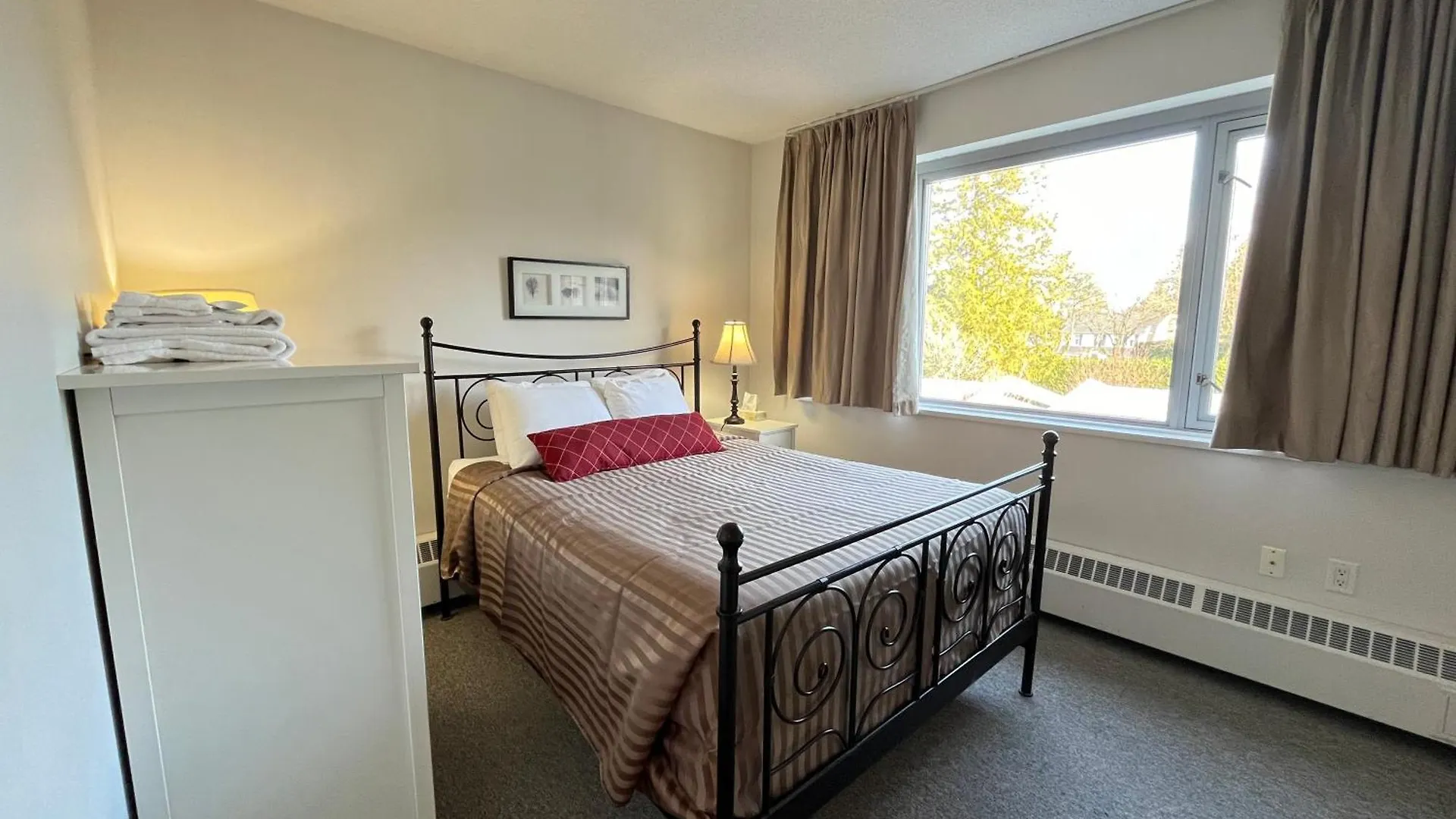 Carey Centre On Ubc Campus Apartment Vancouver Canada