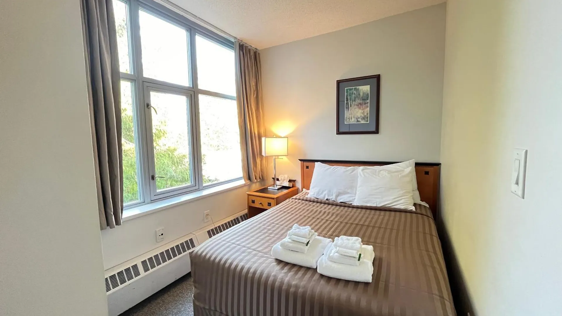 Carey Centre On Ubc Campus Apartment Vancouver