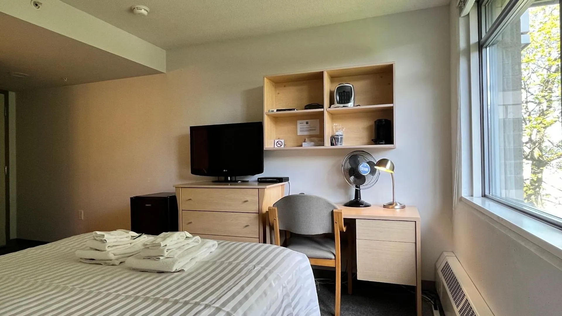 Carey Centre On Ubc Campus Apartment Vancouver Canada