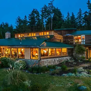 The Surf And Pub Gabriola