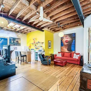 unique-above-garage-loft.hotelstorontoontario.org/